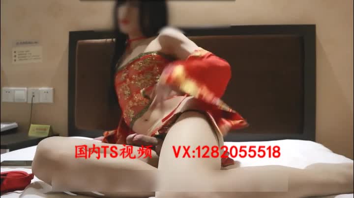 古装伪娘自慰 Sexy transvestites 蜜雅 dressed in ancient costume masturbation ejaculation